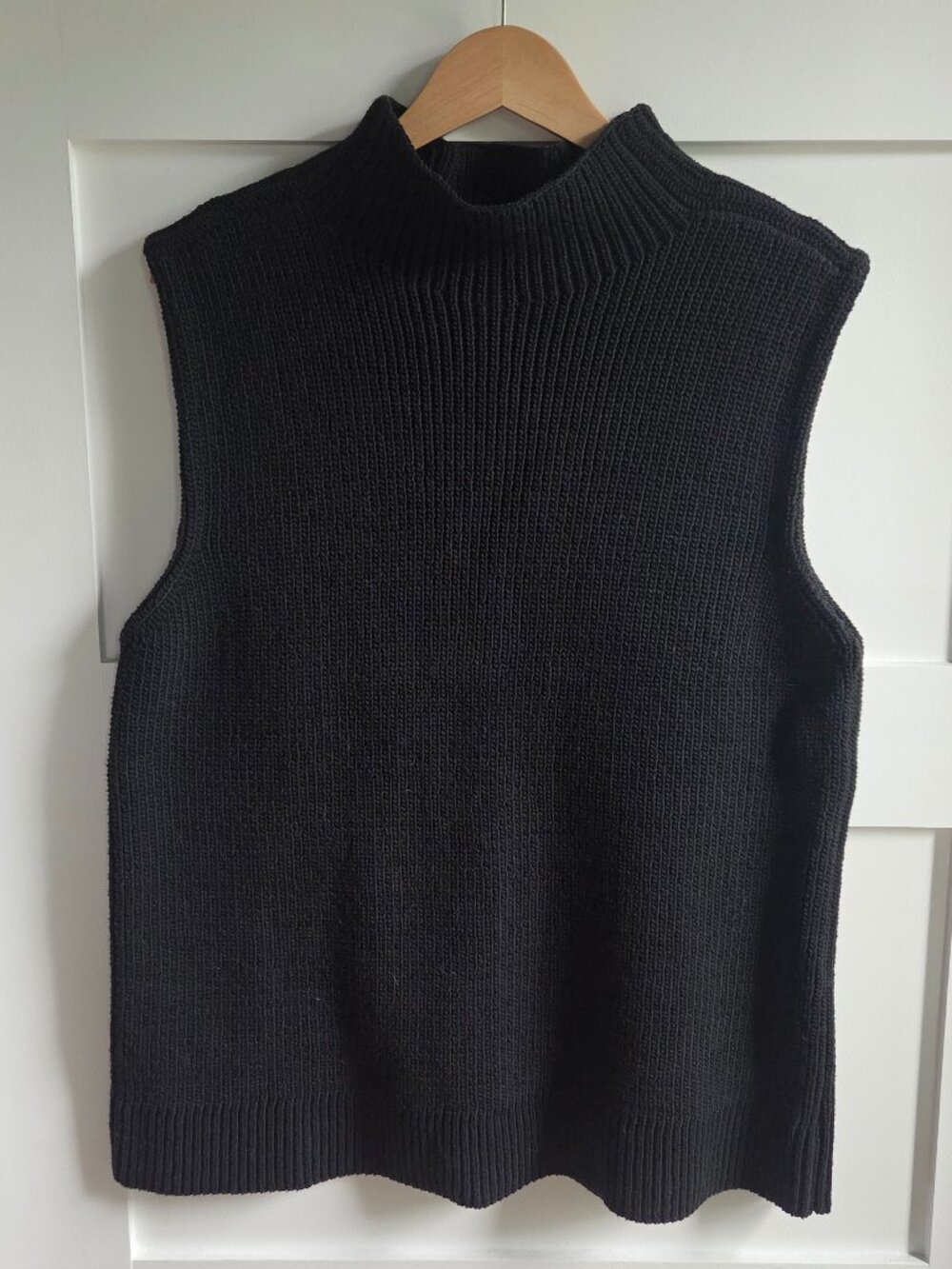 Mara Hoffman sleeveless sweater (black)